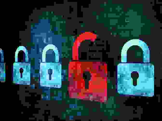 ما هو خرق البيانات (Data Breach) وكيف يمكنك حماية نفسك؟