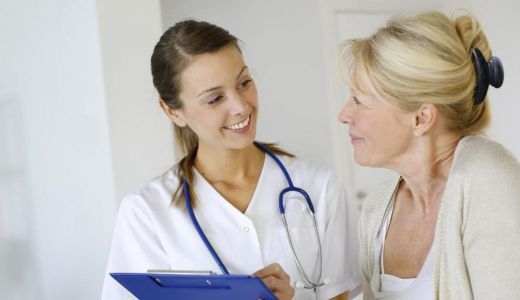 الاختصاص الطبي المناسب للفتاة