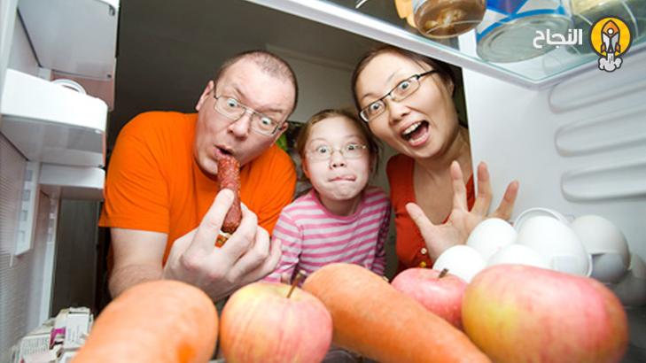 7 أنواع من الأطعمة الضّارة موجودة في ثلاجتك
