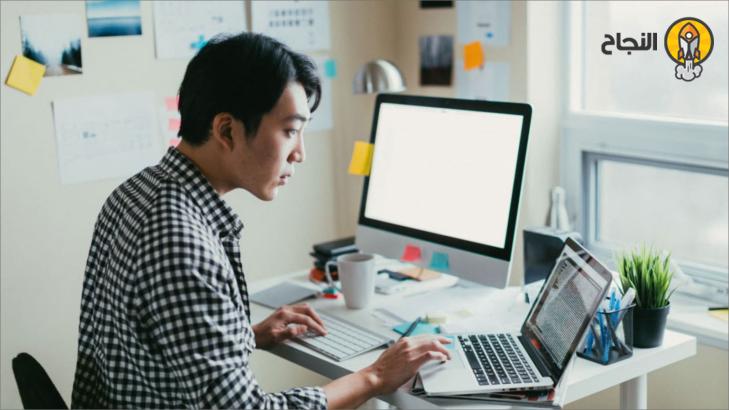 ما هي فوائد العمل مع عمال مستقلين؟