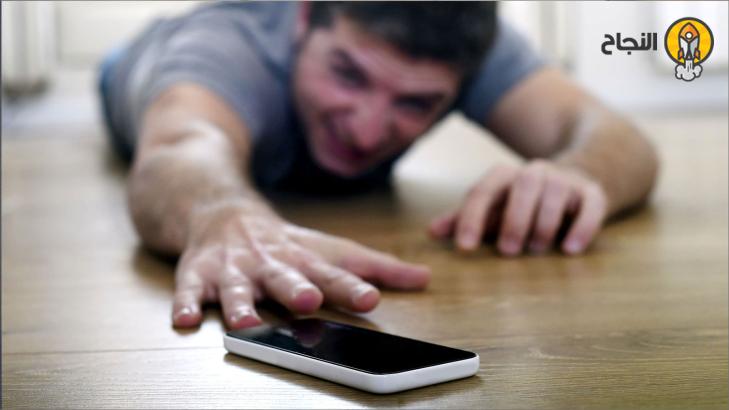 رهاب فقدان الهاتف المحمول (النوموفوبيا): أعراضه، وطرق علاجه