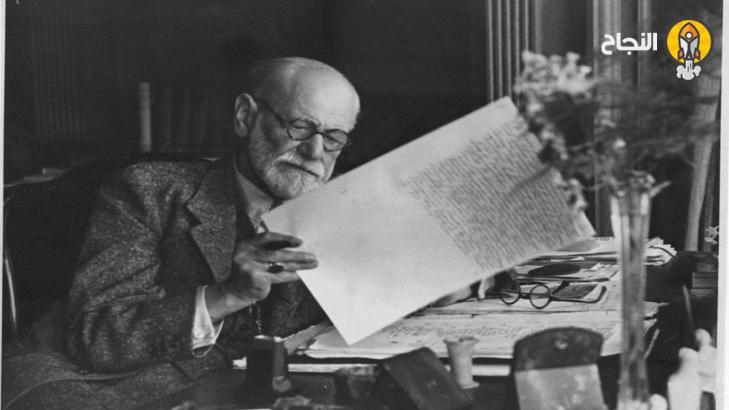 التحليل النفسي للأدب بين رمزية الأب ورمزية النار