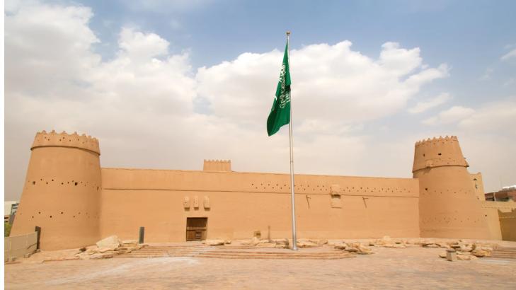 التراث السعودي: استكشاف عناصر الثقافة والتاريخ والموروث الشعبي