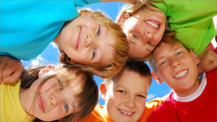 كيف تصنع سعادة طفلك؟