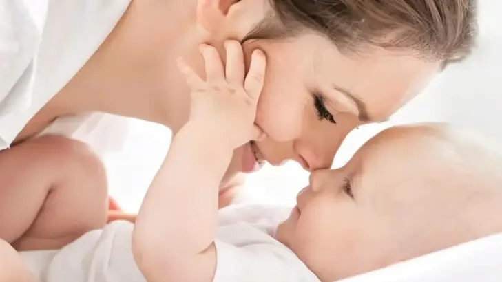 التعامل مع التحديات الصحية التي تواجهها المرأة بعد الولادة