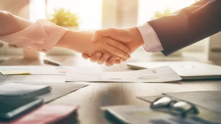 7 بنود يجب إضافتها إلى عقد الكوتشينغ