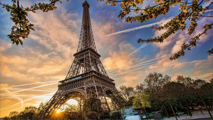 برج إيفل: رمز باريس