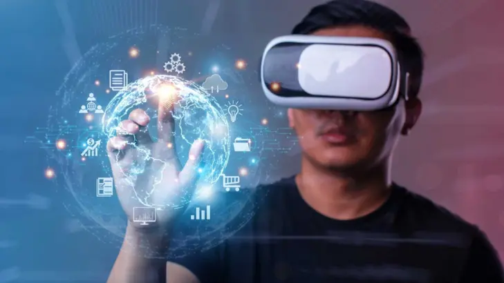 التعلّم الغامر (VR) أم المنصات التقليدية: أيهما يرفع الاحتفاظ بالمعرفة؟