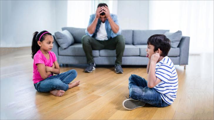 6 طرق لوقف المشاحنات والشجار بين الأشقاء