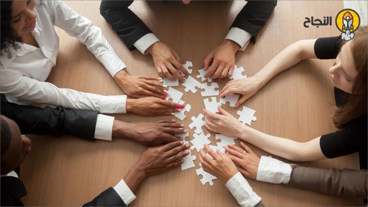 هل بناء الفريق هو سر تحسين مشاركة الموظفين؟