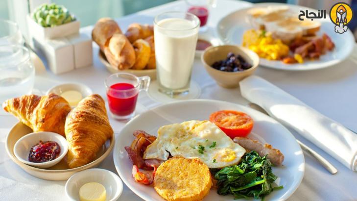 6 أطعمة مغذّية لوجبة إفطار مثالية